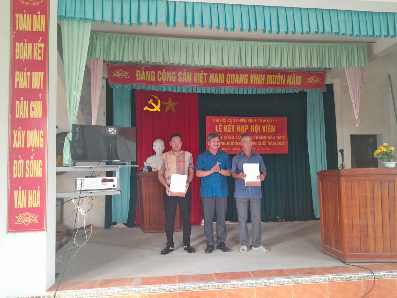 Hội nghị công bố các quyết định nhân sự cơ sở TDP 17 Thịnh Long, xã Hải Thịnh, tỉnh Ninh Bình