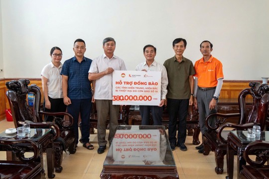 Quỹ khởi sự từ tâm của Tập đoàn Kim Oanh tại TPHCM tặng quà hỗ trợ Trường học và nhân dân khắc phục hậu quả sau bão số 10 trên địa bàn xã Hải Thịnh  